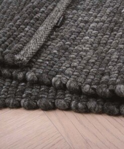 Alfombra de lana Lett - Gris ascuro - close up vouw, thumbnail