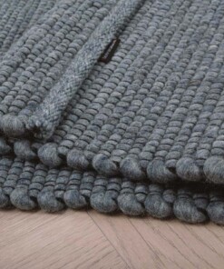 Alfombra de lana Lett - Azul acero - close up vouw, thumbnail