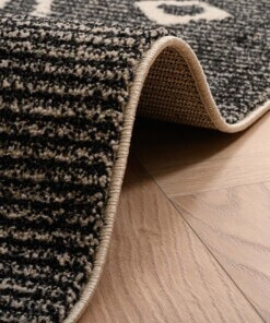 Alfombra bereber Beni Ouarain Sufian - Antracita/Negro - close up vouw, thumbnail Alfombra bereber Beni Ouarain Sufian - Antracita/Negro - close up vouw, thumbnail