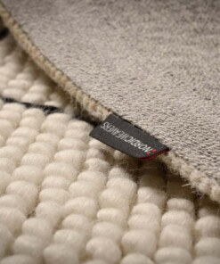 Alfombra de lana a rombos Vinduer - Crema/Negro - close up zijkant, thumbnail