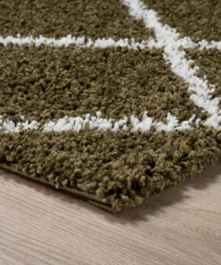 Alfombra a rombos de pelo largo Habitat - Verde oliva/Blanco - close up hoek, thumbnail Alfombra a rombos de pelo largo Habitat - Verde oliva/Blanco - close up hoek, thumbnail