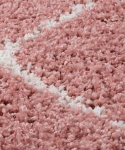 Alfombra redonda a rombos de pelo largo Habitat - Rosa/Blanco - close up materiaal, thumbnail Alfombra redonda a rombos de pelo largo Habitat - Rosa/Blanco - close up materiaal, thumbnail
