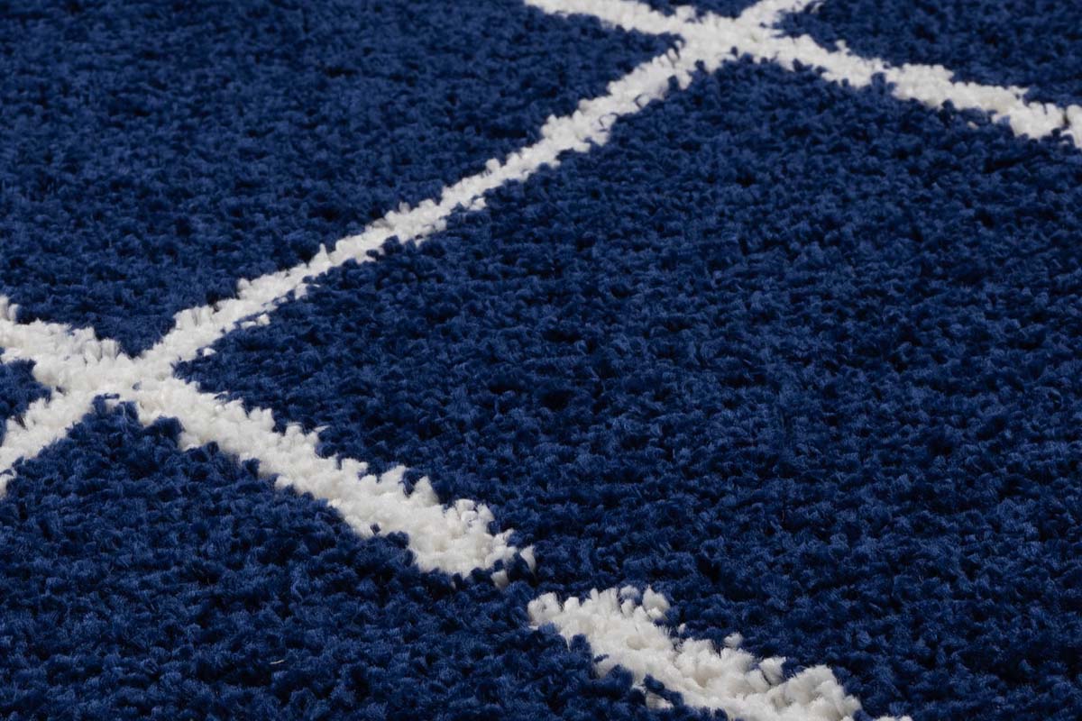 Alfombra cuadrada a rombos de pelo largo Artisan - Azul oscuro/Blanco - close up materiaal Alfombra cuadrada a rombos de pelo largo Artisan - Azul oscuro/Blanco - close up materiaal