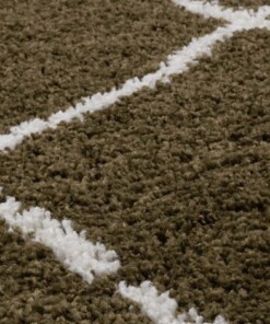 Alfombra cuadrada a rombos de pelo largo Artisan - Verde oliva/Blanco - close up materiaal, thumbnail Alfombra cuadrada a rombos de pelo largo Artisan - Verde oliva/Blanco - close up materiaal, thumbnail