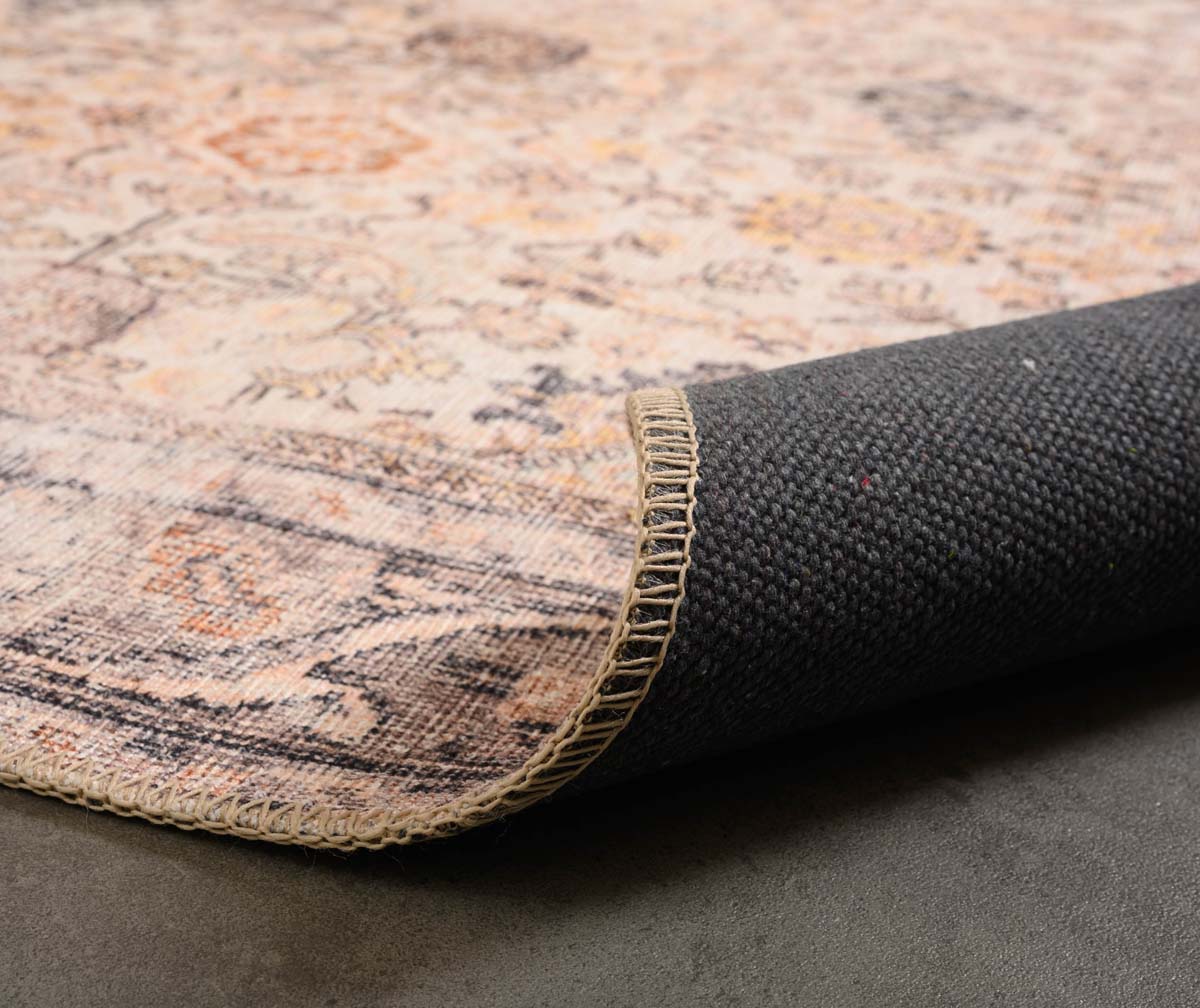 Alfombra vintage - Fade Charm Beige - close up vouw Alfombra vintage - Fade Charm Beige - close up vouw