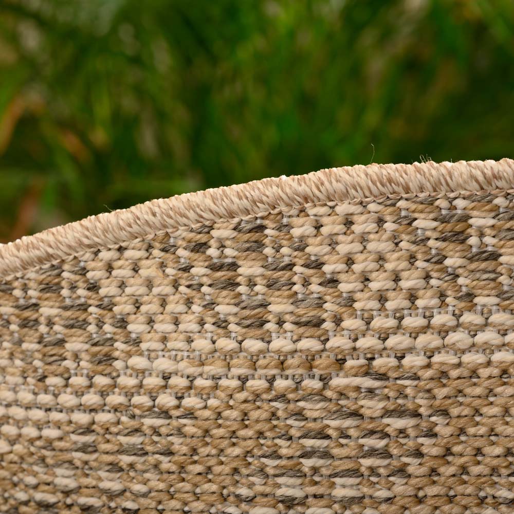 Alfombra redonda de exterior efecto yute Sunny Contour - Beige - close up Alfombra redonda de exterior efecto yute Sunny Contour - Beige - close up