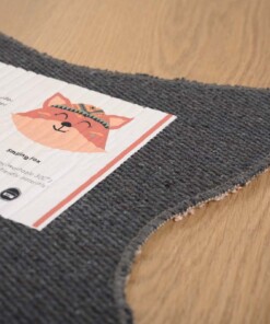 Alfombra para niños con zorros - Smile Terracota - close up, thumbnail