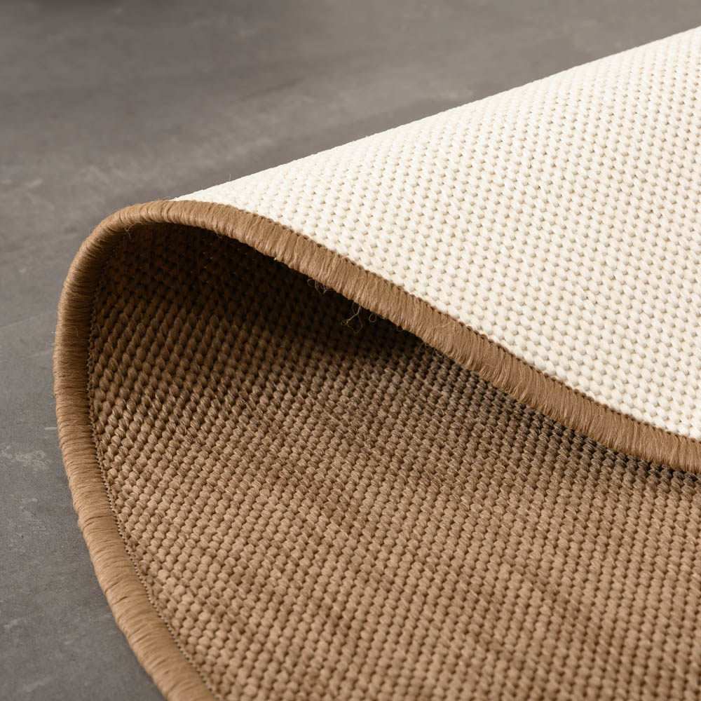 Alfombra de exterior redonda de color sólido - Flip Marrón claro - close up Alfombra de exterior redonda de color sólido - Flip Marrón claro - close up
