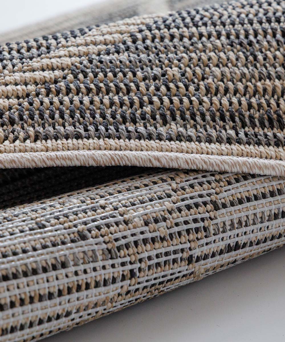 Alfombra cuadrada exterior a rombos - Sunny Beige - close up Alfombra cuadrada exterior a rombos - Sunny Beige - close up