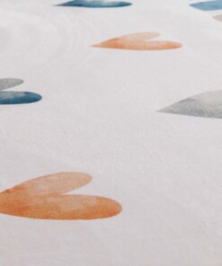 Alfombra infantil lavable - Fluffito Corazones Multicolor - close up, thumbnail