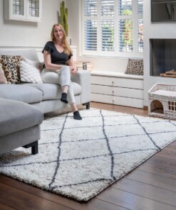 Alfombra a rombos de pelo largo Artisan - Blanco/Gris - sfeer