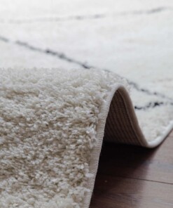 Alfombra cuadrada bereber de pelo largo Artisan - Blanco/Negro - close up, thumbnail Alfombra cuadrada bereber de pelo largo Artisan - Blanco/Negro - close up, thumbnail