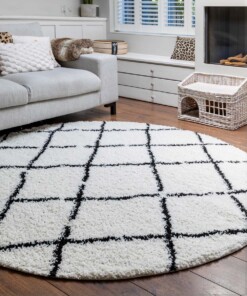Alfombra redonda a rombos de pelo largo Habitat - Blanco/Negro - sfeer Alfombra redonda a rombos de pelo largo Habitat - Blanco/Negro - sfeer