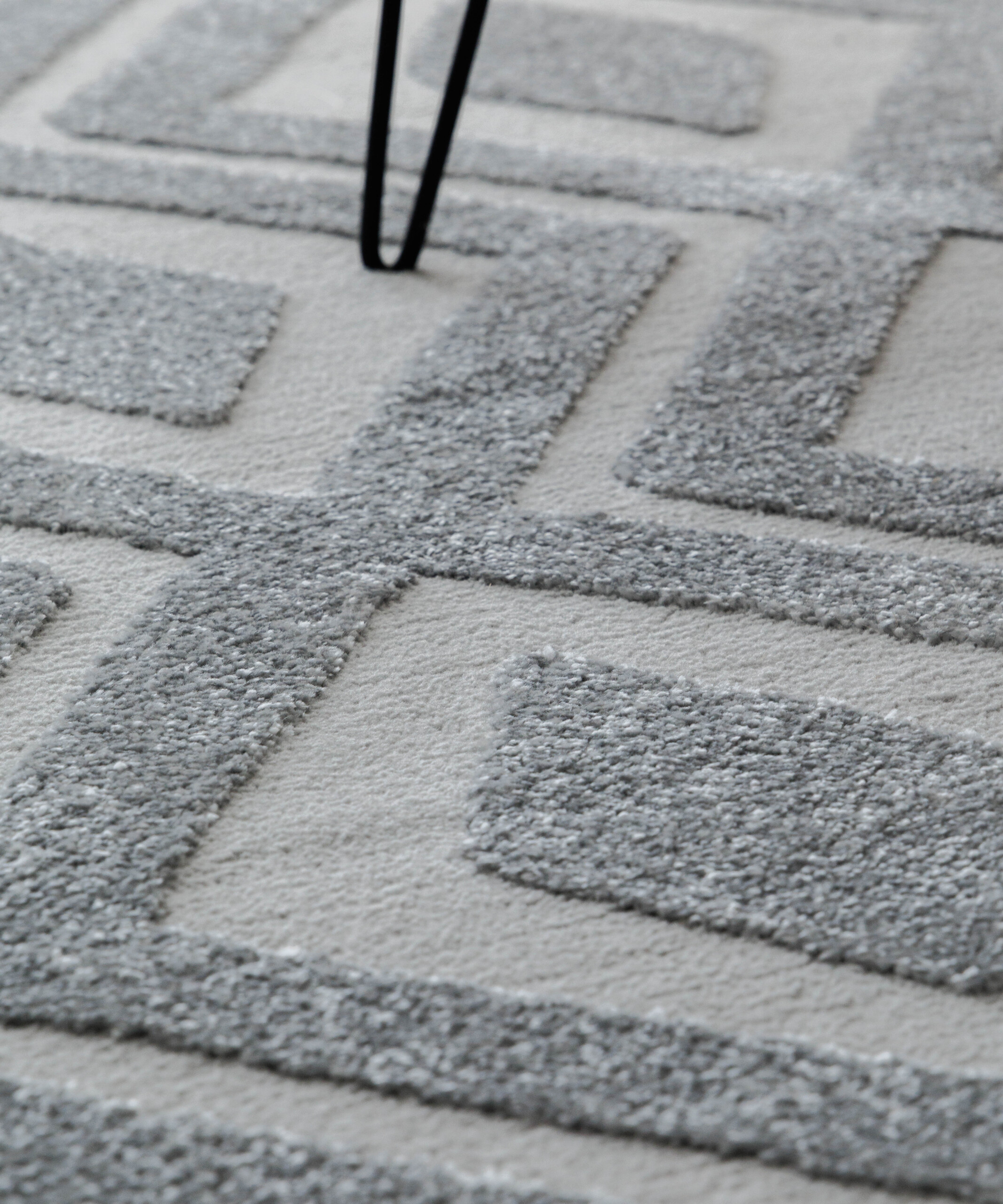 Alfombra redonda de estilo escandinavo - Contour Diamond Gris - close up Alfombra redonda de estilo escandinavo - Contour Diamond Gris - close up