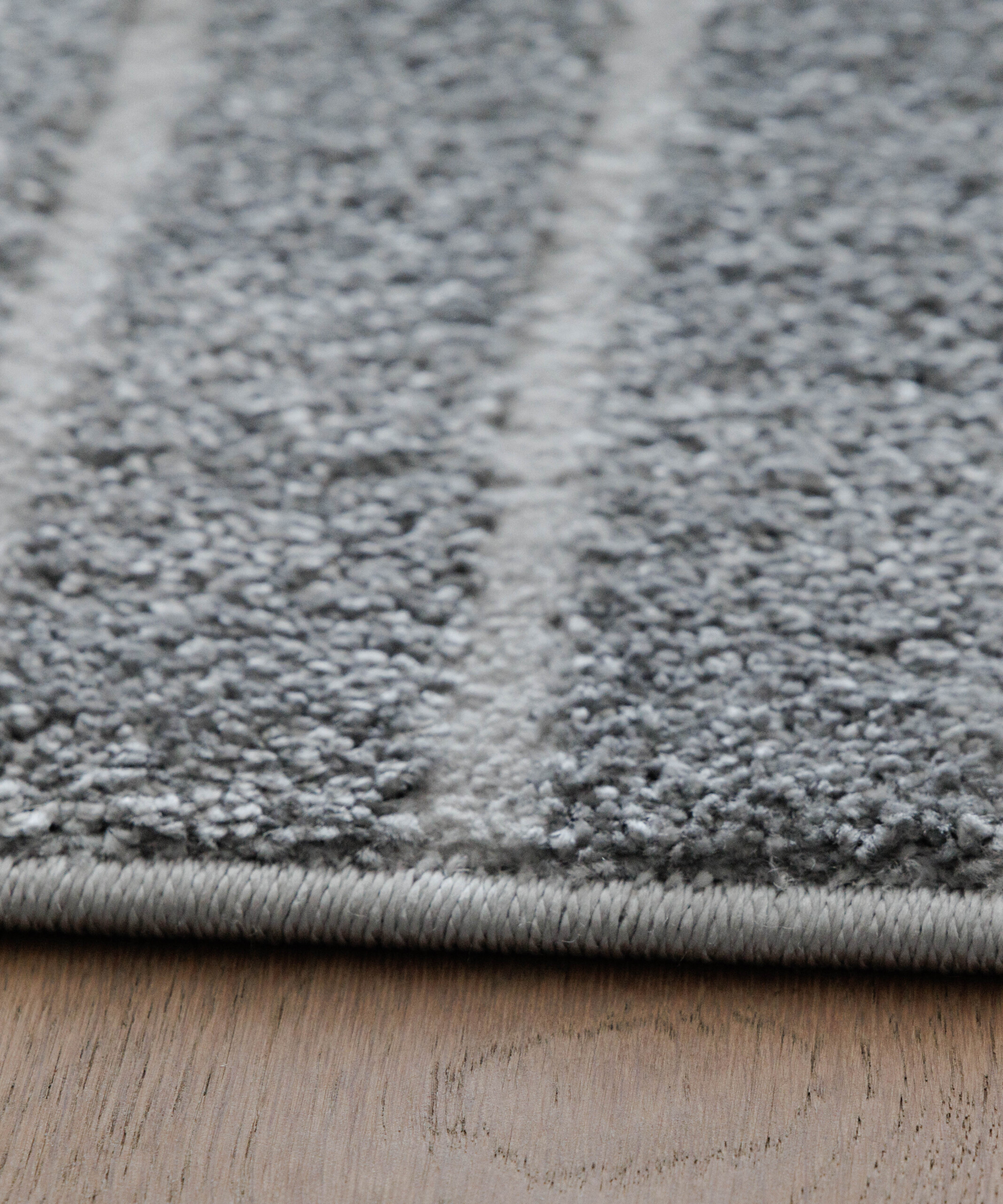 Alfombra de estilo escandinavo - Contour Edge Gris - close up Alfombra de estilo escandinavo - Contour Edge Gris - close up