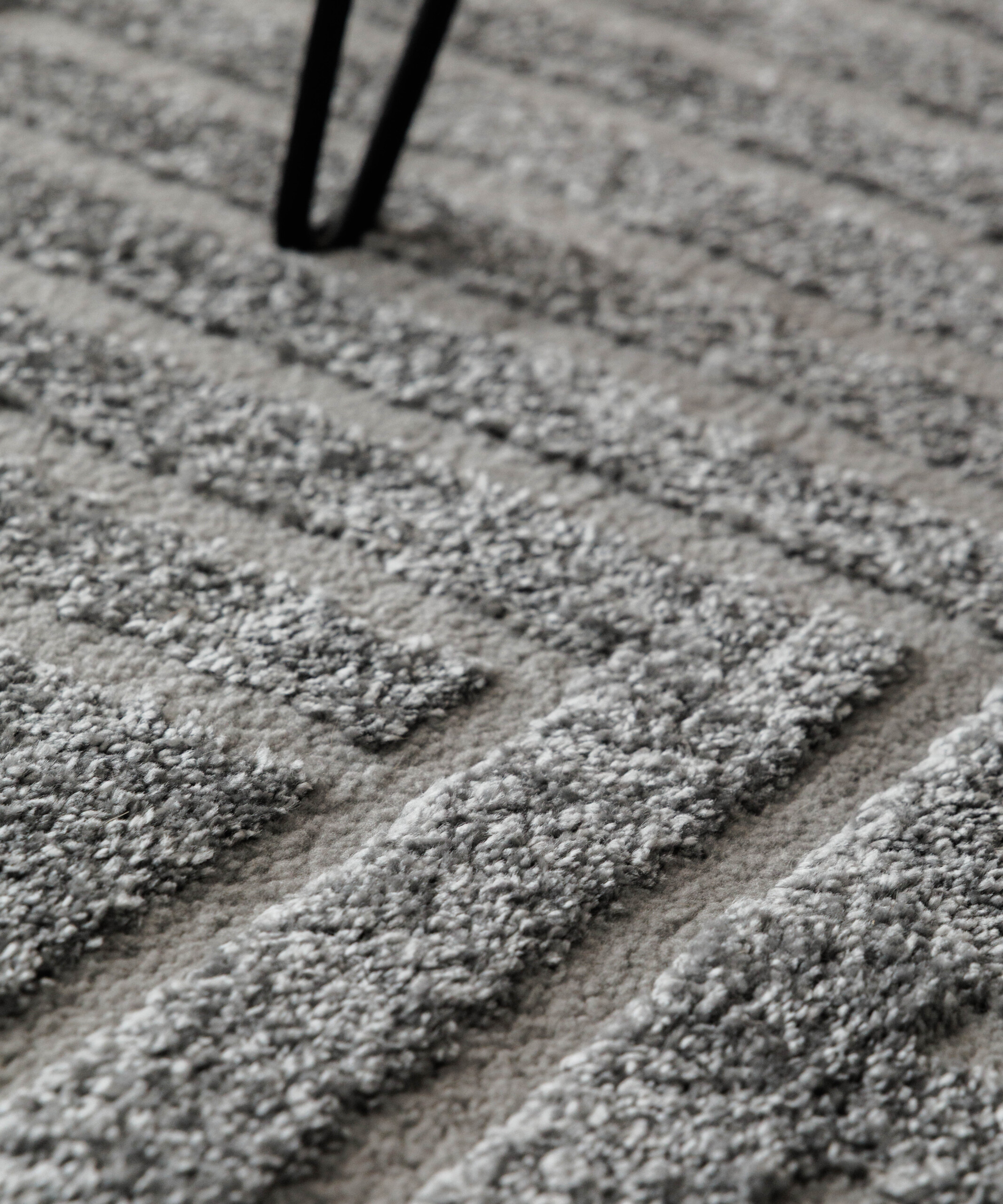 Alfombra de estilo escandinavo - Contour Gem Gris - close up Alfombra de estilo escandinavo - Contour Gem Gris - close up