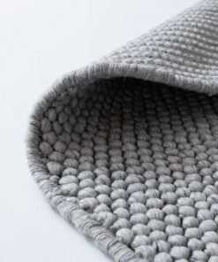 Alfombra lana redonda - Fjell gris claro - close up, thumbnail