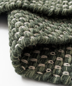 Alfombra de lana - Huldra verde - close up, thumbnail Alfombra de lana - Huldra verde - close up, thumbnail