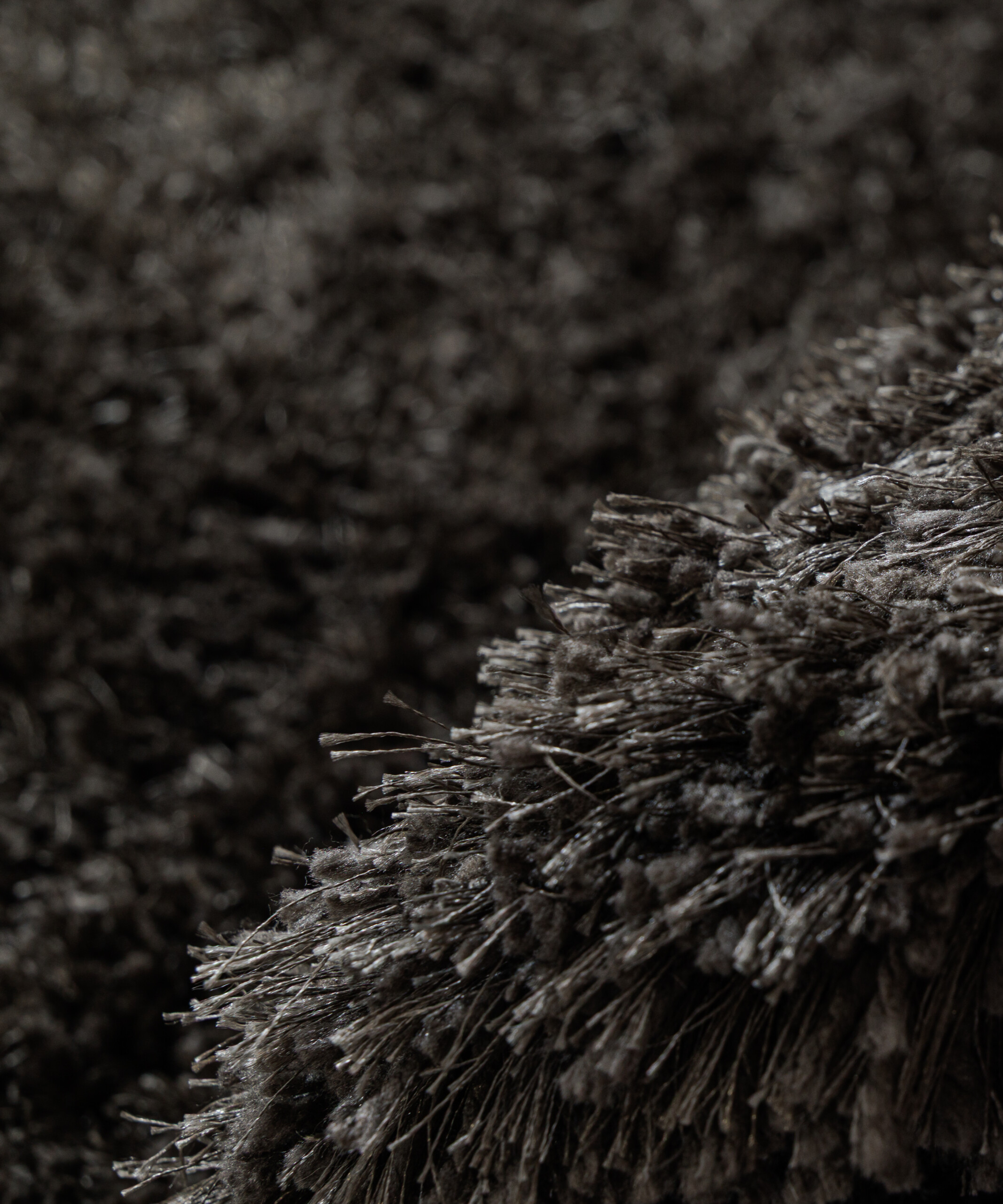 Alfombra Shaggy - Meadow Antracita - close up Alfombra Shaggy - Meadow Antracita - close up